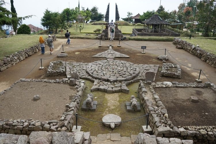 5 Sejarah Candi Cetho, Peninggalan Kerajaan Mataram Islam di Abad ke 15