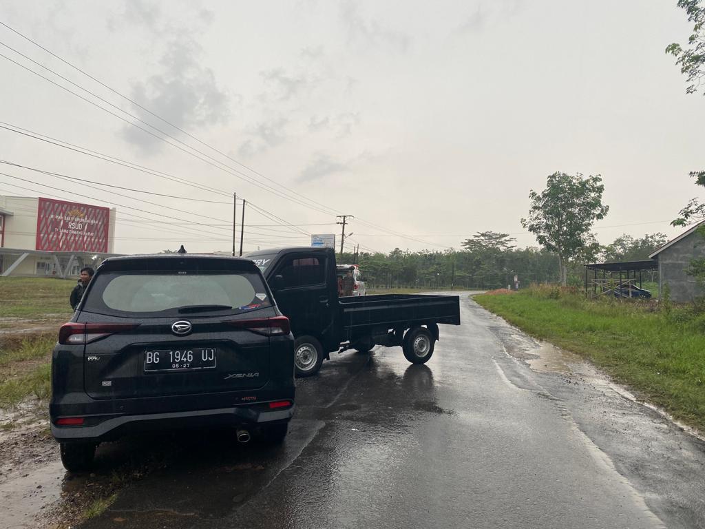 Lepas Kendali, Dua Kendaraan Terlibat Adu Banteng di Tubaba
