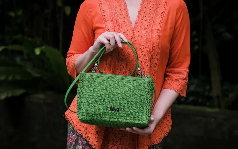 Tas Rajut Wanita Handmade Buatan Lokal yang Multifungsi dan Cantik
