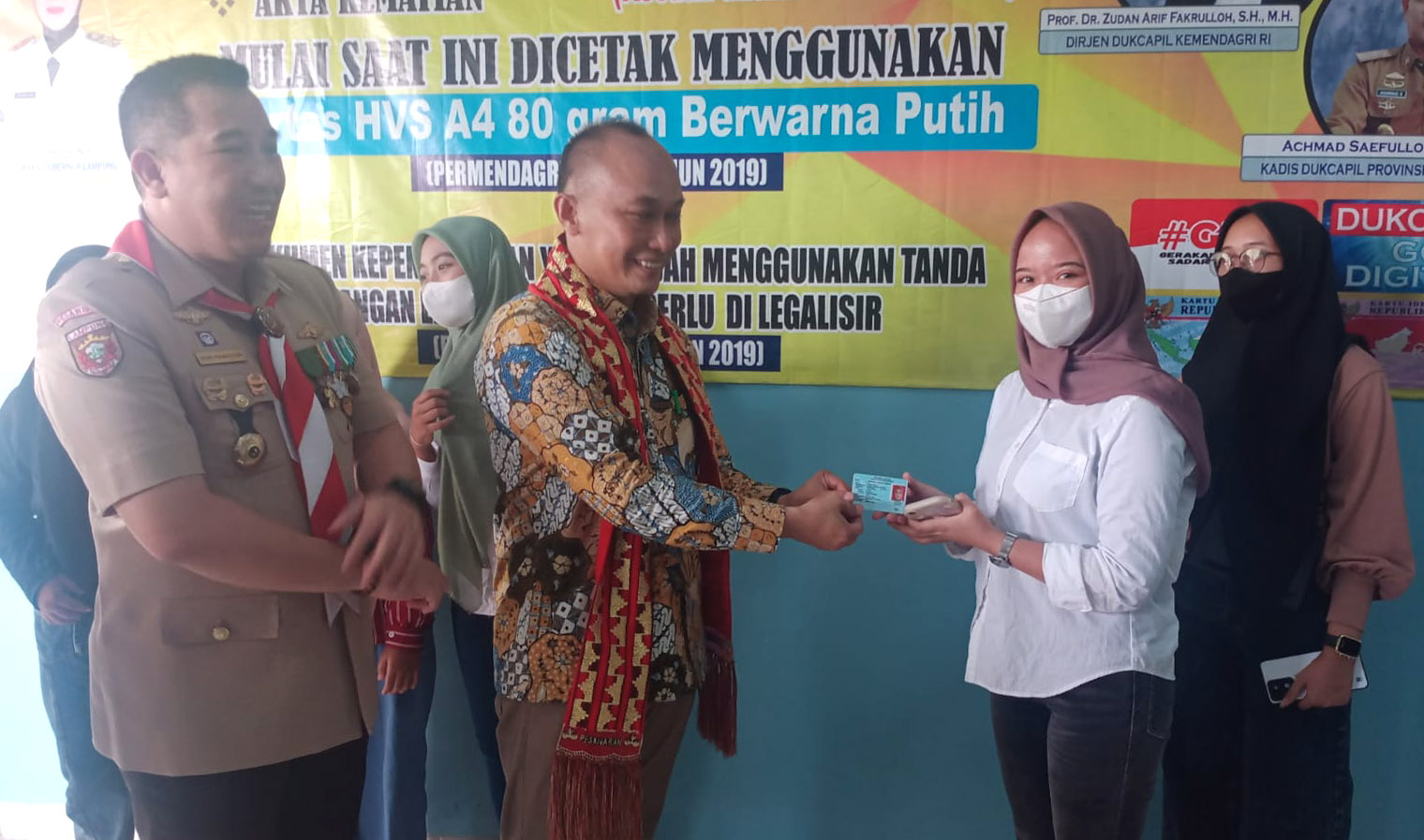 Harus Tahu, Ini Perbedaan Pemberian Bansos Dari Pusat dan Daerah