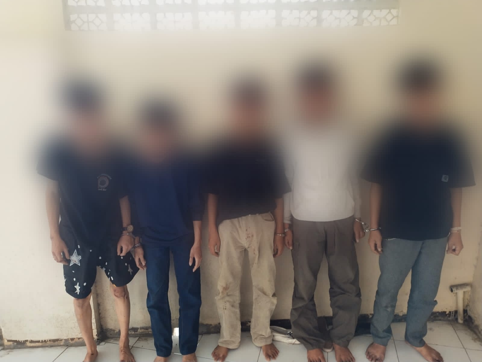Diduga Hendak Tawuran, 12 Remaja dan 7 Senjata Tajam Diamankan Polisi