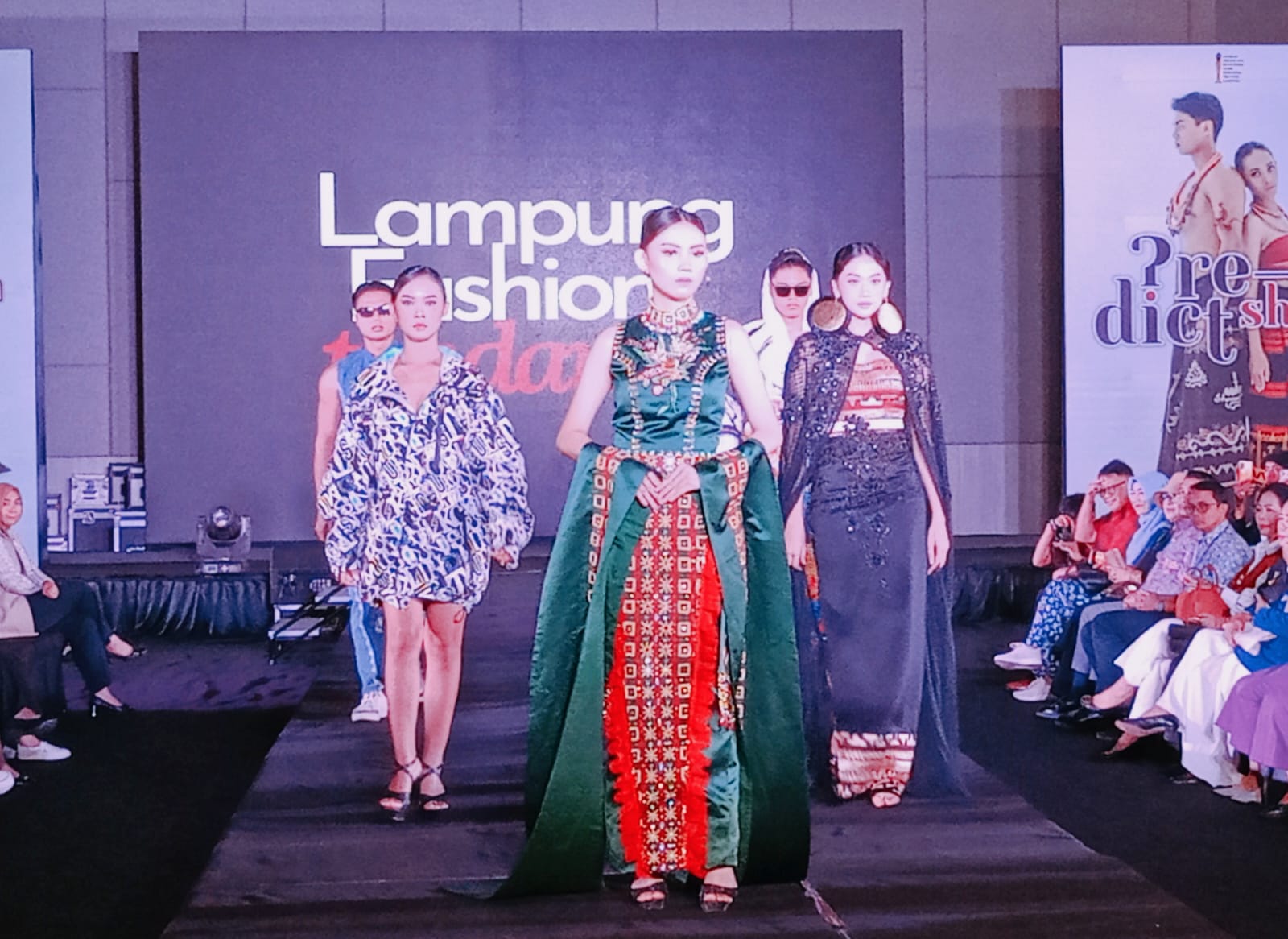 Lampung Fashion Tendance Gelar Karya Untuk Memprediksi Trend Tahun Depan