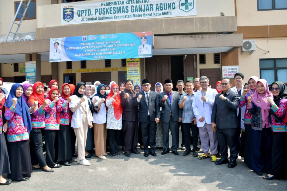 Peringati Hari Kesehatan Nasional, Wali Kota Metro tinjau pemeriksaan IVA dan USG