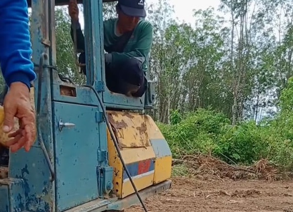 Lagi, Masyarakat Blambangan Umpu Keluhkan Kerusakan Hutan di Register 42
