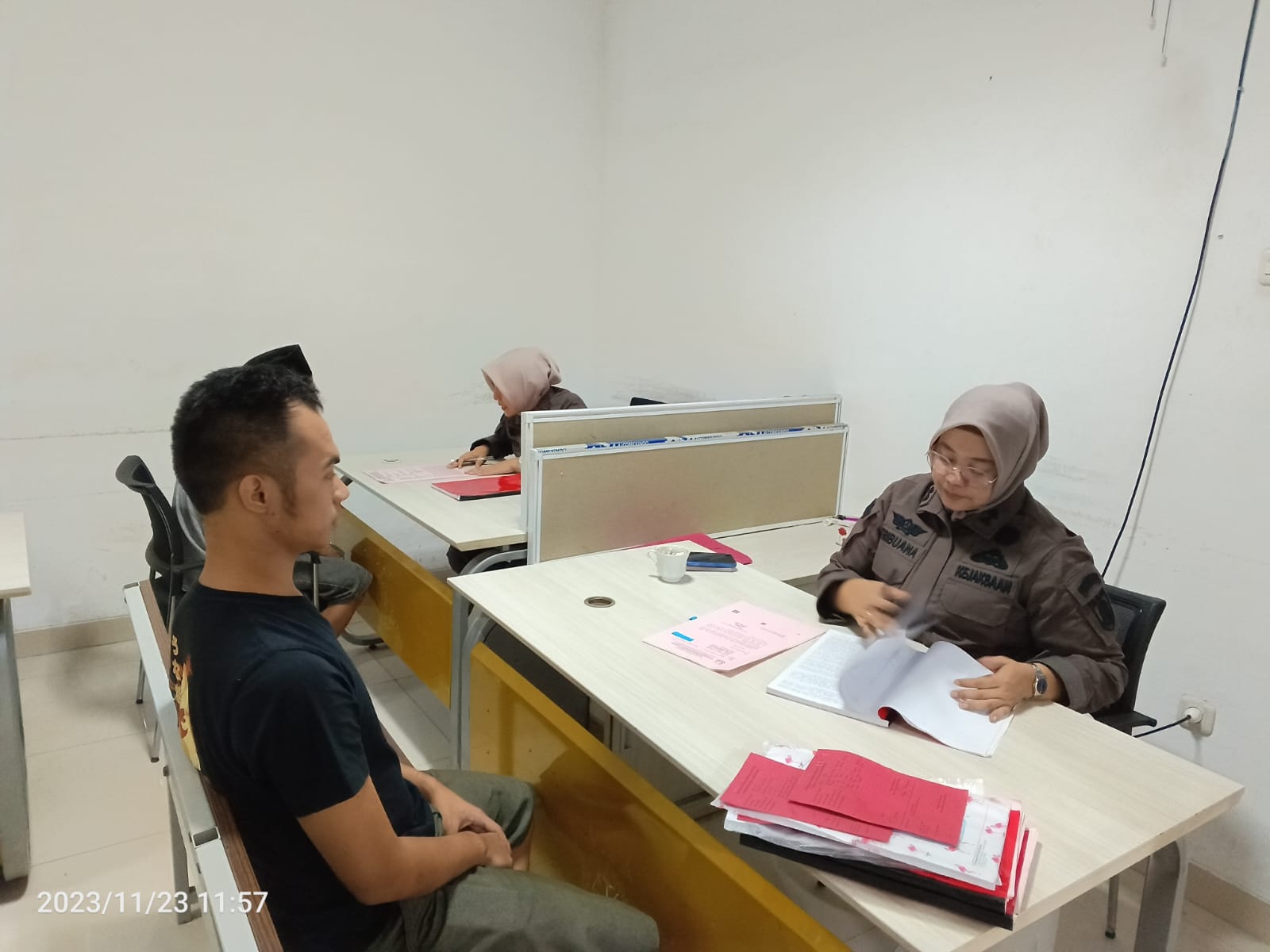 Jaksa Lanjutkan Penahanan Dua Oknum Polisi Polda Lampung yang Terlibat Pencurian Mobil di MBK