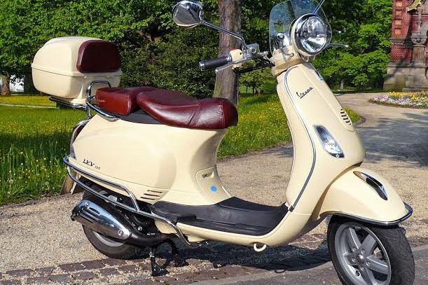 5 Cara Merawat Vespa Agar Bodi Tetap Mulus dan Mesin Awet