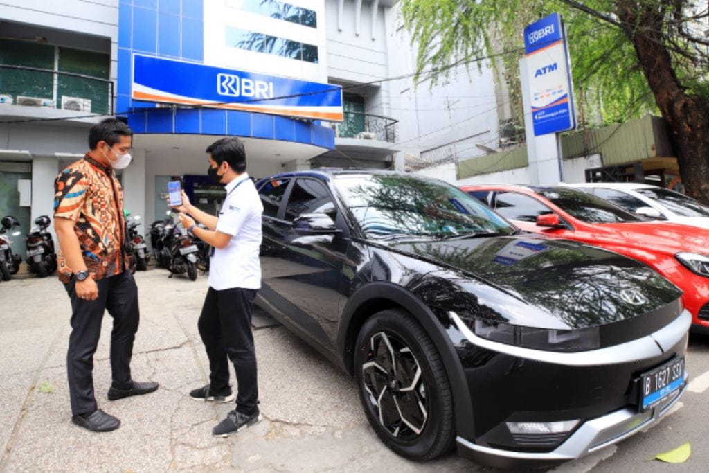 Menuju Net Zero Emission 2060, BRI Implementasikan Electric Vehicles, Green Building dan Energi Baru