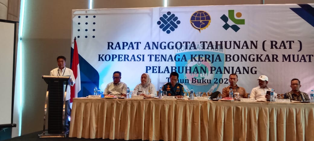 Gubernur Ucapkan Selamat Atas Kembali Terpilihnya Agus Sujatma Sebagai Ketua Koperasi TKBM Pelabuhan Panjang