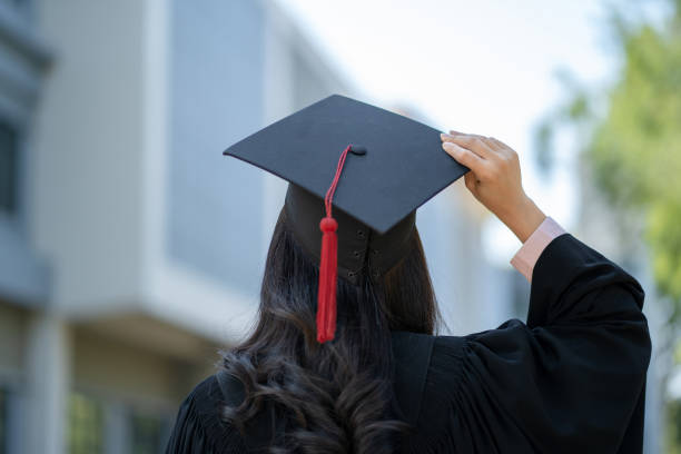 Simak Perbandingan Universitas Negeri dan Swasta, Mulai dari Biaya Sampai Lingkungan Pertemanan
