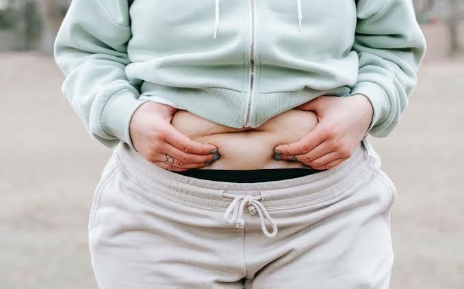 4 Masalah Kesehatan yang Bakal Muncul Akibat Perut Buncit Wanita