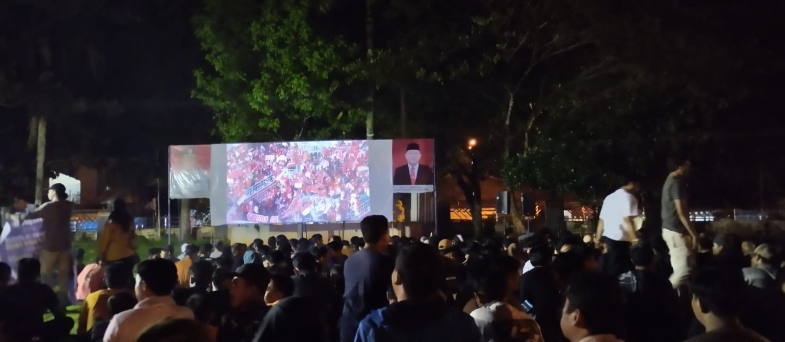 Nobar Dilaksanakan Pemkab Lampung Utara Berakhir Kekecewaan, Ribuan Warga Bubar