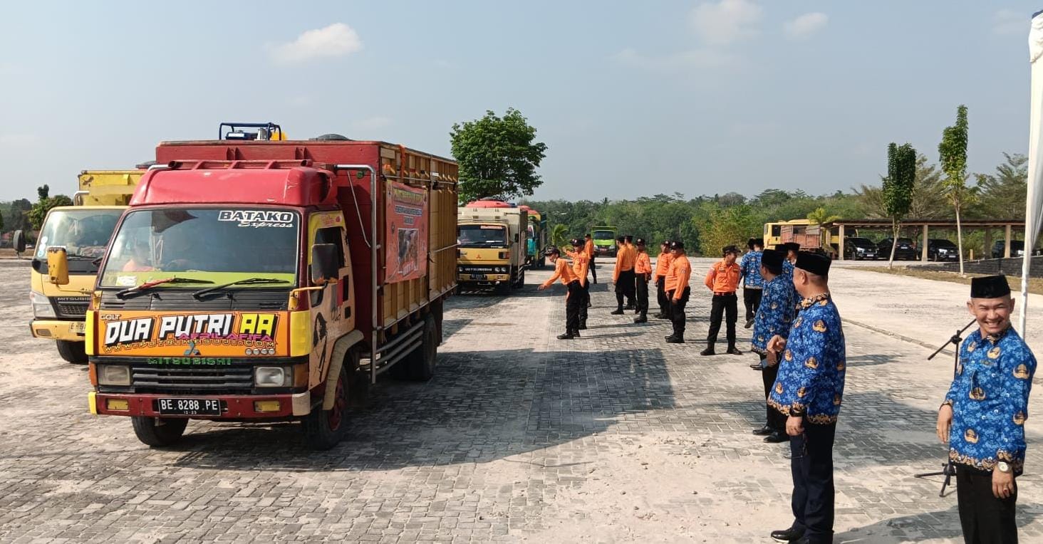 Dampak Kemarau, Puluhan Armada Air Bersih Terus Didistribusikan oleh Pemkab Mesuji