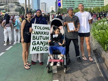 Anak Idap Penyakit Cerebral Palsy, Ibu Ini Minta Ganja Medis Dilegalkan, Begini Ceritanya..