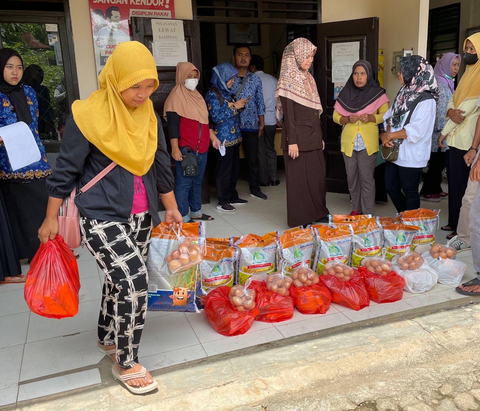 Jaga Inflasi Tetap Stabil, Pemkot Metro Distribusikan Paket Bahan Pangan