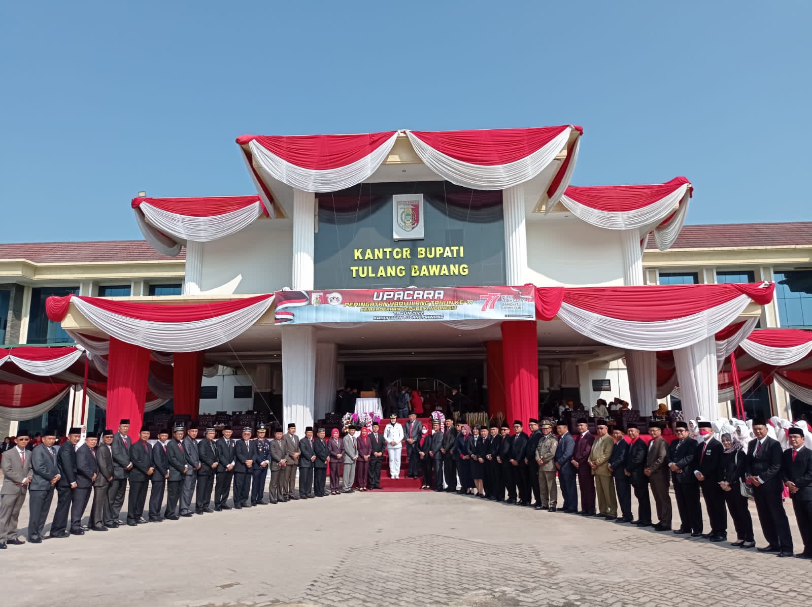 Pesan Bupati Winarti Saat Jadi Irup HUT RI Ke-77