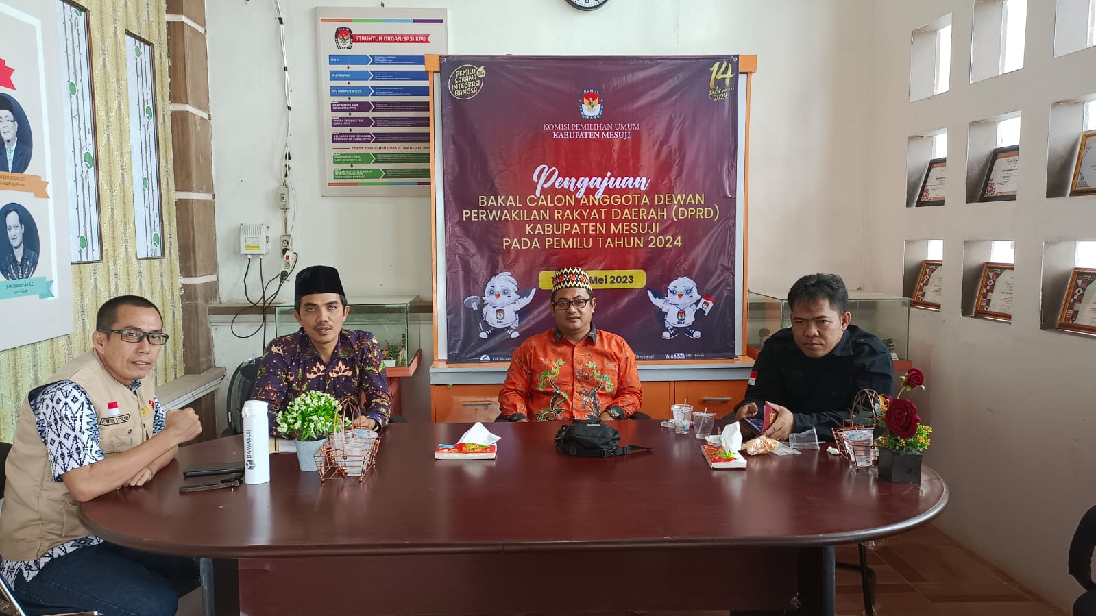 Hari Pertama Dibuka, Pendaftar Bacaleg di Mesuji Masih Belum Ada Peminat