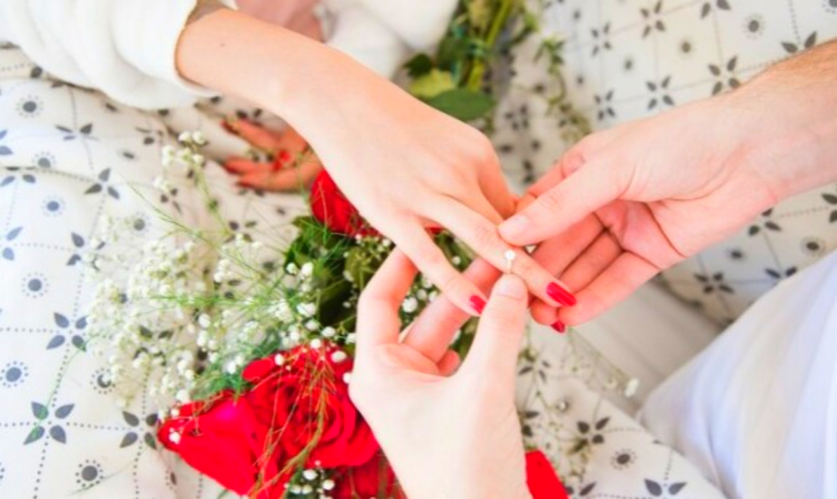 Viral Pernikahan Sesama Jenis Antara Dua Wanita di Jawa Barat, Begini Hukumnya Dalam Islam