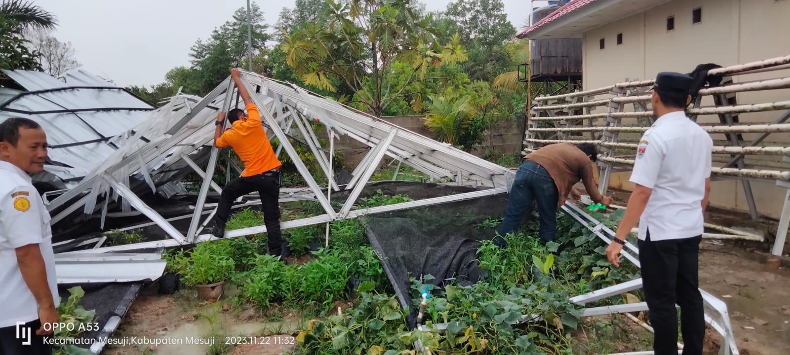Hujan dan Angin Kencang di Mesuji, Rumah Warga Porak Poranda