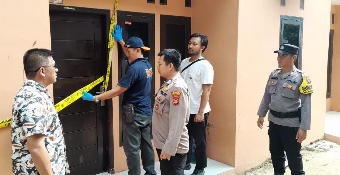 Seorang Wanita Tewas Gantung Diri, Polisi Lakukan Olah TKP, Ternyata...