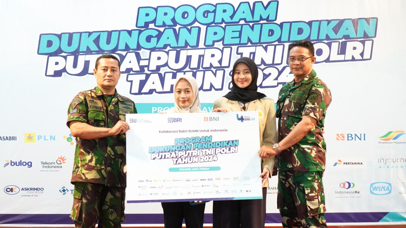 BRI Salurkan Bantuan Beasiswa Bagi Anak TNI dan Polri