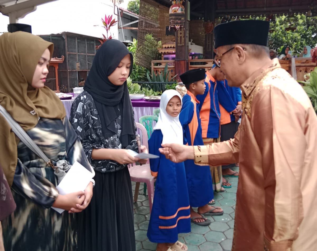 Makin Solid, HKSL Santuni Anak Yatim