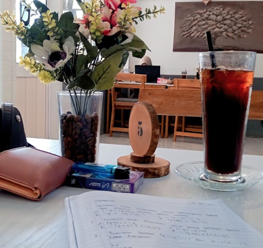 Dorts Cafe, Tempat Ngopi Cocok Pulang Ngampus, Rasa Minumannya dan suasana bikin First Impression deh!