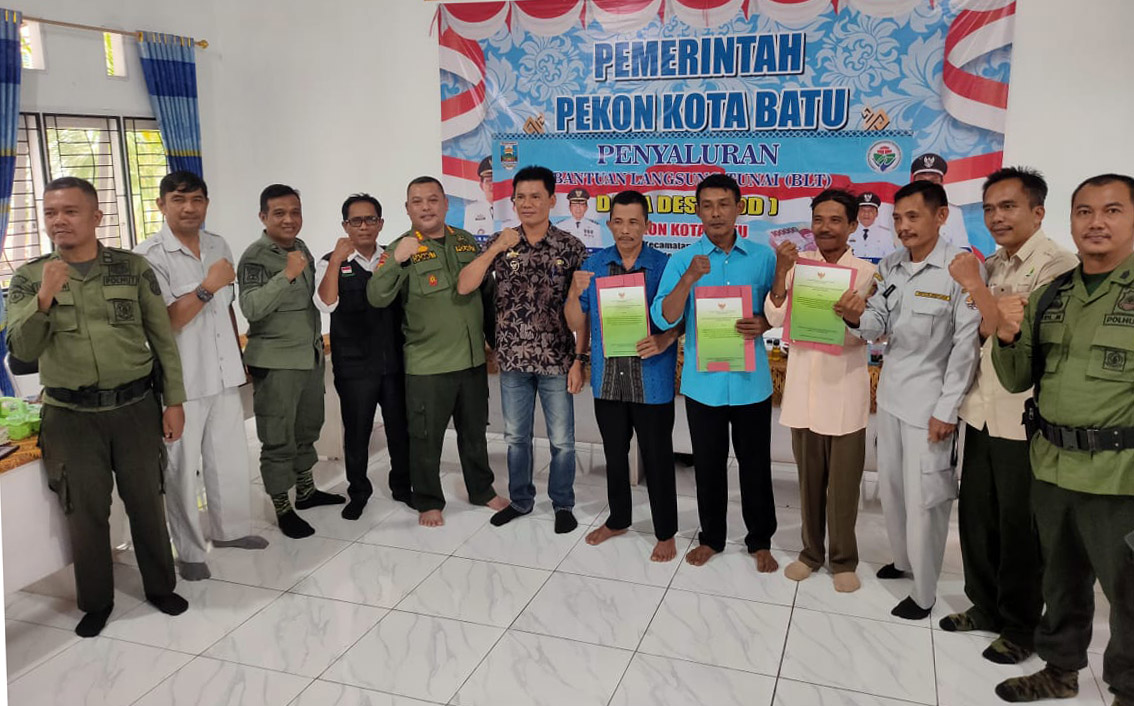 Lima Kelompok HKm di Pesisir Barat Dapat SK Pengelolaan Hutan