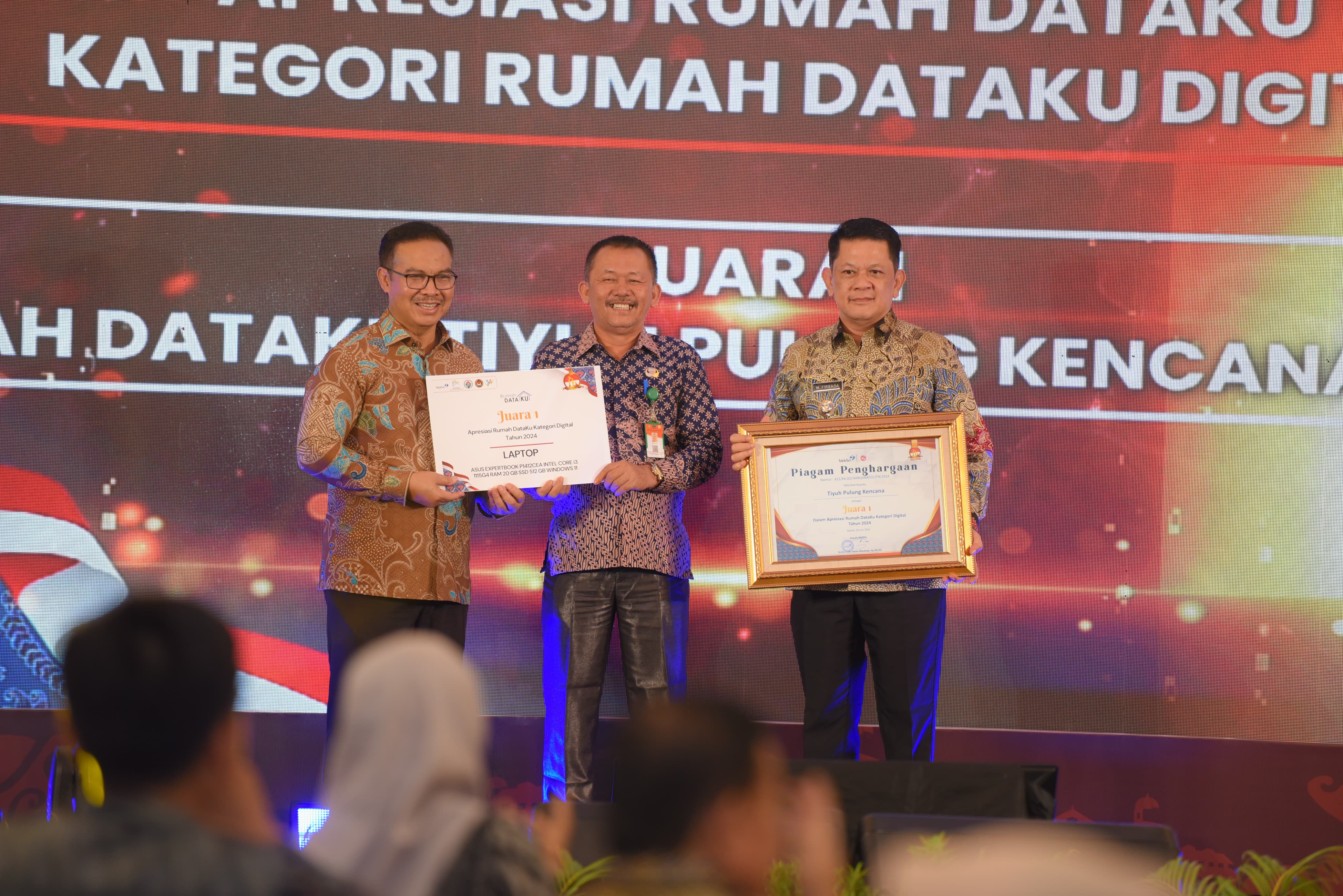 Juara 1 Nasional, M. Firsada Terima Penghargaan Dari BKKBN RI