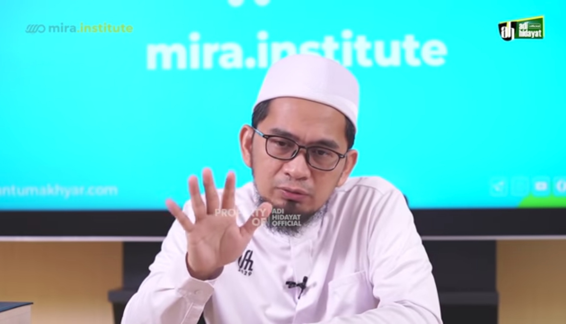 Spesial Dari Ustadz Adi Hidayat, Agar Setan Dan Jin Tidak Masuk Rumah
