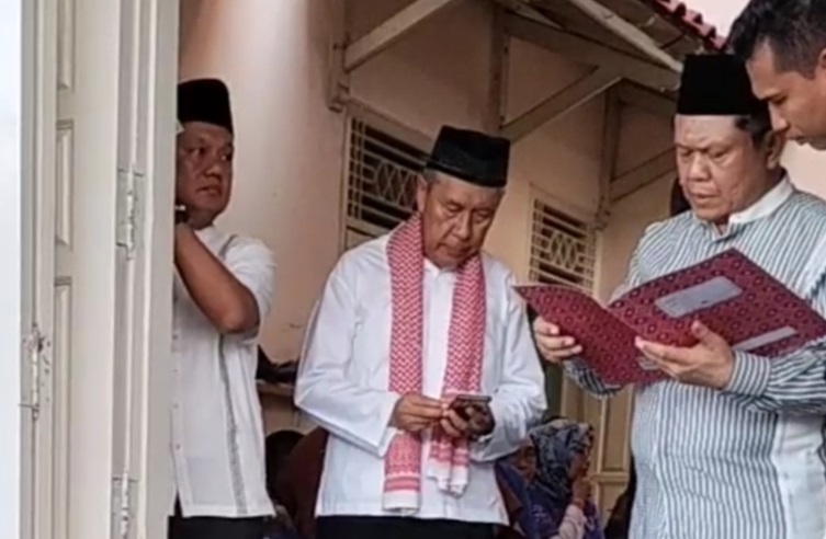MasyaAllah, Sejumlah Tokoh Silih Berganti Ikut Shalatkan Almarhum Prof. Irwan Sukri Banuwa