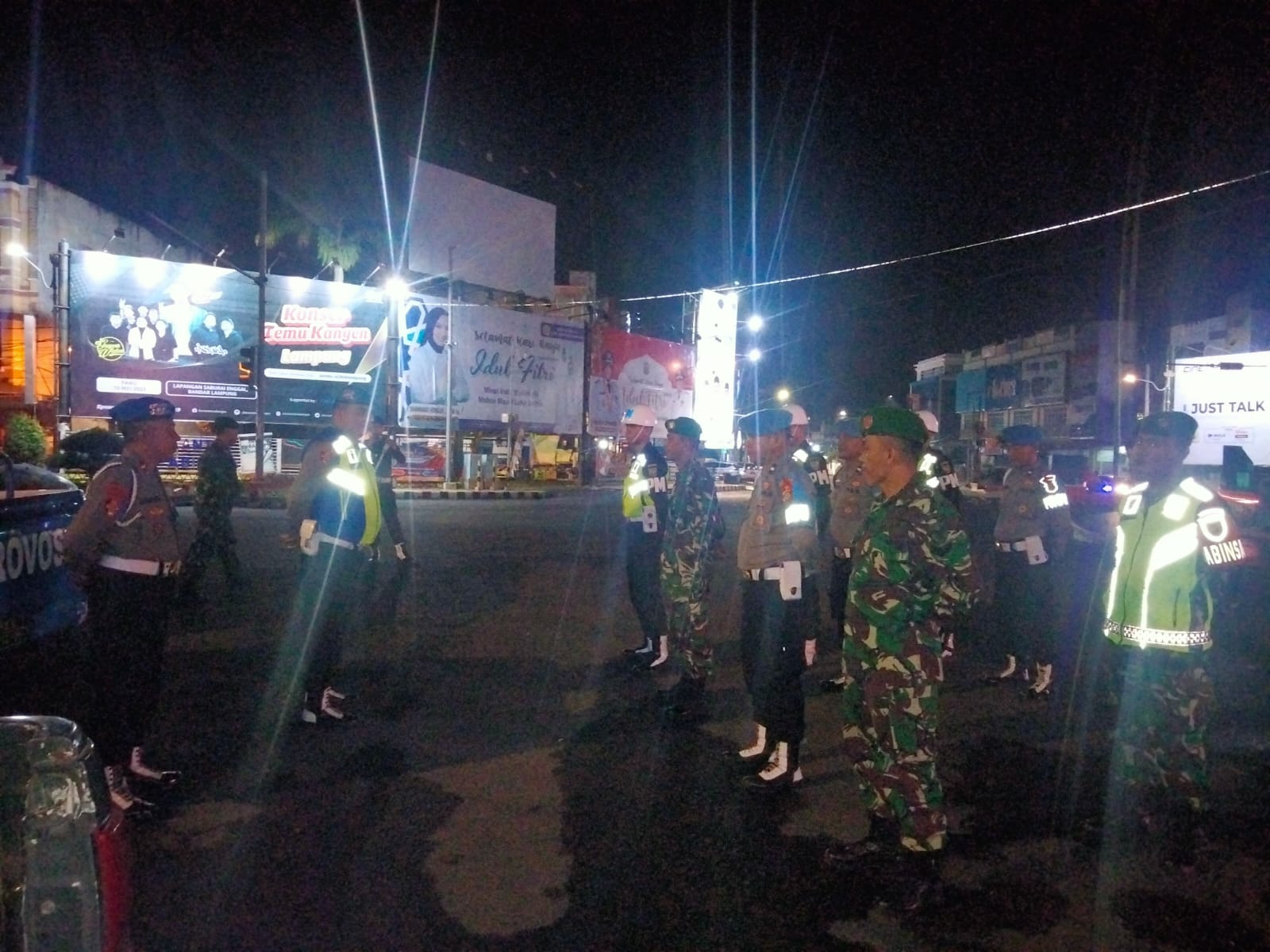 Bentuk Sinergitas, Polri dan TNI Amankan 9 Titik di Kota Bandar Lampung dari Tindak Kriminal