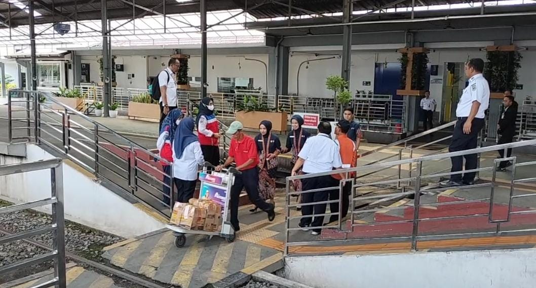 31 Maret - 7 April Ada 12 Pelanggan KA Yang Tertinggal, PT KAI Imbau Pemudik Datang Lebih Awal