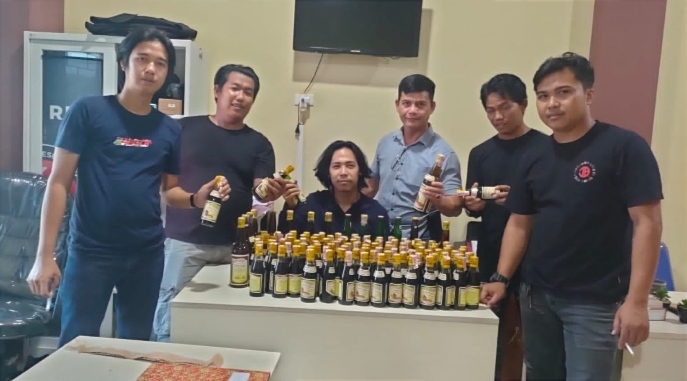 Polres Pringsewu Bergerak, Ratusan Botol Miras Disita