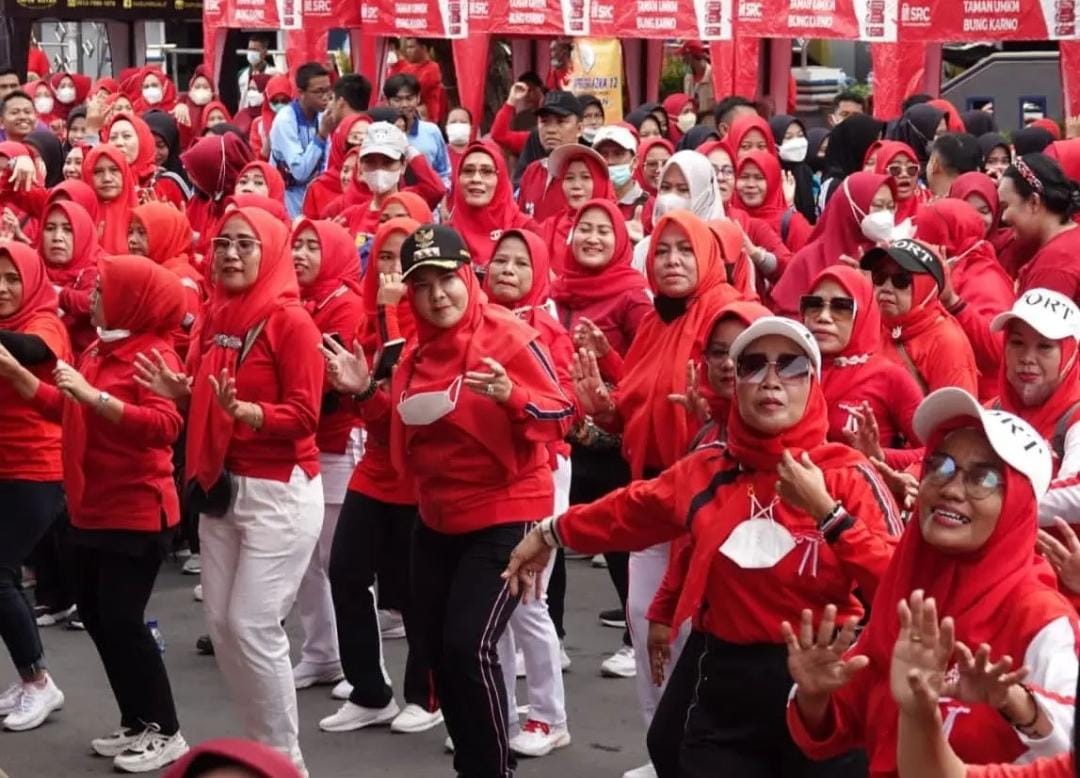 Eva Dwiana Minta Pelayan Kesehatan Ramah Kepada Semua Pihak
