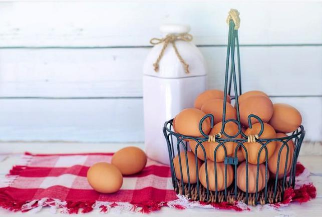 Fact Check: Eating Eggs Can Trigger High Cholesterol