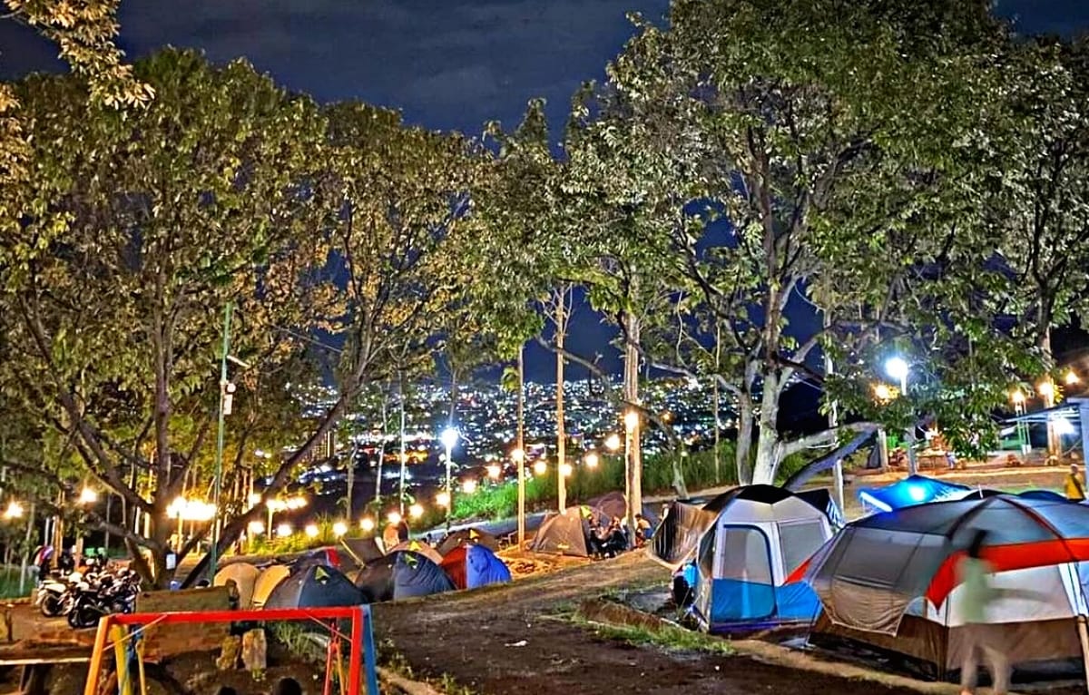 Gubak Hills Cafe & Nature, Rekomendasi Cafe di Atas Bukit yang Suguhkan Pemandangan Kota Bandar Lampung