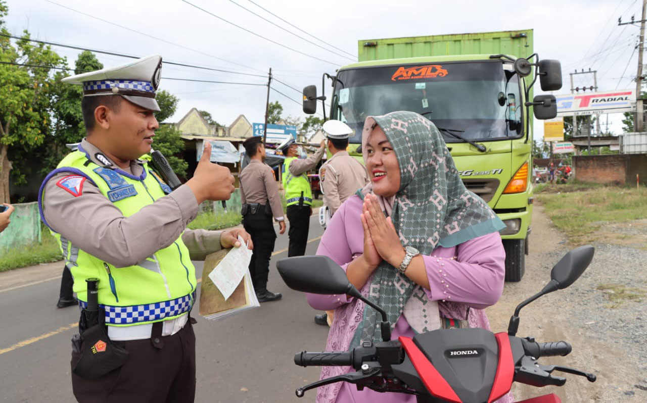 Tekan Kejahatan C3 dan Lakalantas, Polres Tanggamus Gelar Razia di Jalinbar