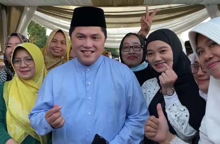 Kreatif, Begini Aksi Bu Camat Gunung Sugih Melempar Pantun ke Erick Thohir