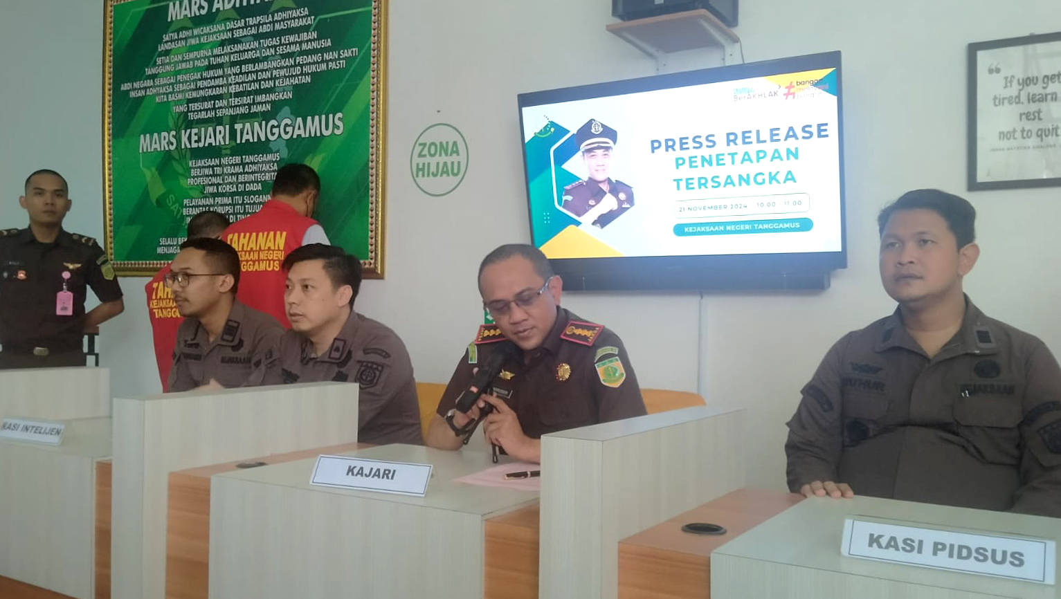 Kasus Pengadaan Barang dan Jasa Pekerjaan Kantor BPRS Tanggamus, Mantan Dirut dan Direktur Jadi Tersangka