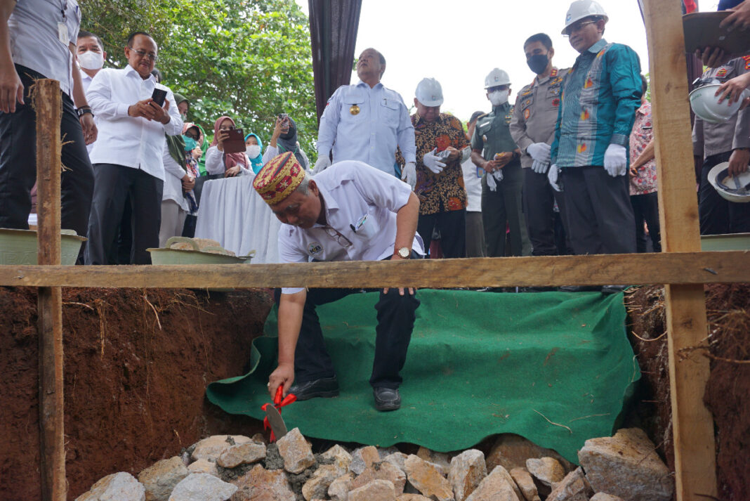 Groundbreaking Gedung Pusat Kajian Cassava, Kelapa Sawit, dan Tebu FP Unila