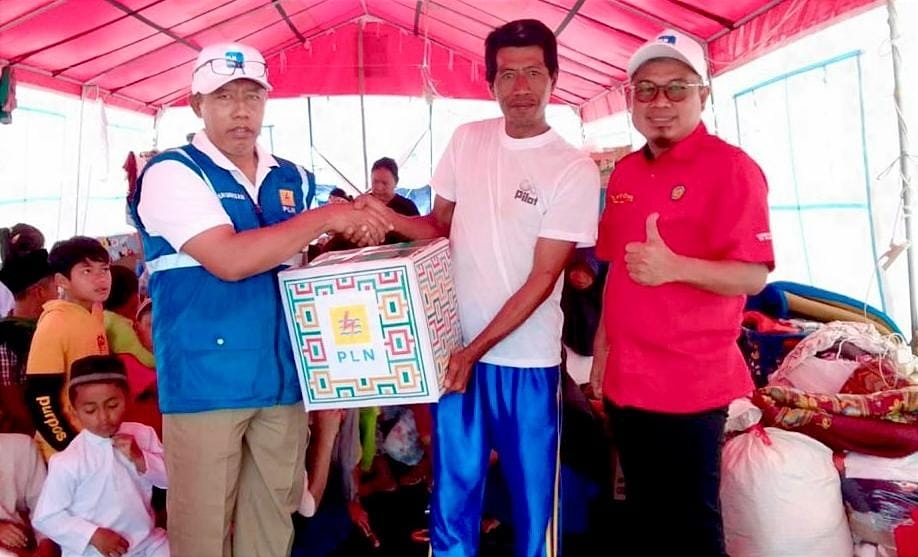 Turun ke Lokasi Gempa Cianjur, Satgas PLN UID S2JB Beri Bantuan Peralatan Sekolah
