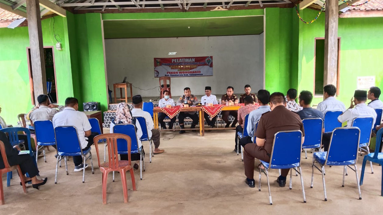 Gelar Pelatihan Peningkatan Kapasitas Perangkat Pekon Sadar Hukum di Sumberejo