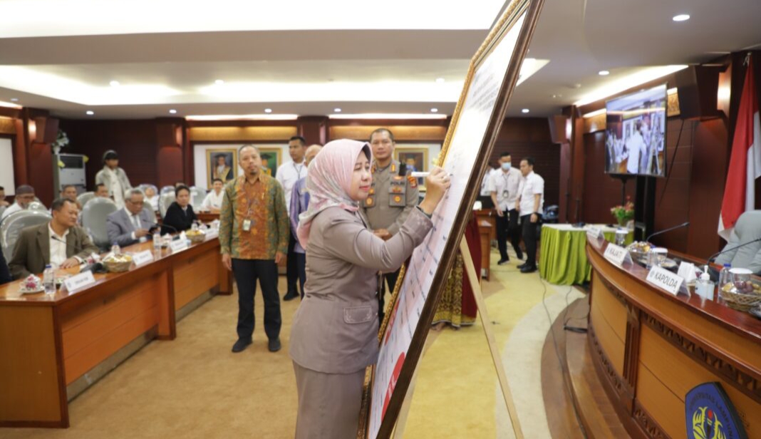 Deklarasi Menuju WBK dan WBBM, Unila Tandatangani Zona Integritas