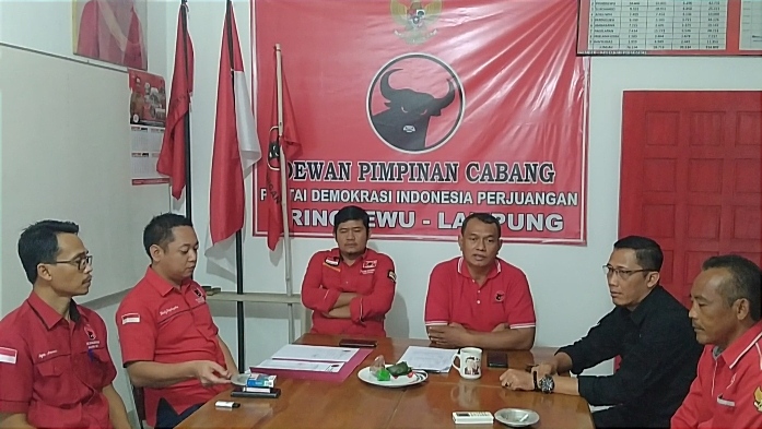 Ada Apa Ini? Rizky Dicopot Dari Jabatan Bendahara DPC PDIP dan Wakil Ketua DPRD Pringsewu