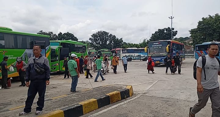 Arus Balik di Terminal Rajabasa Mulai Ramai