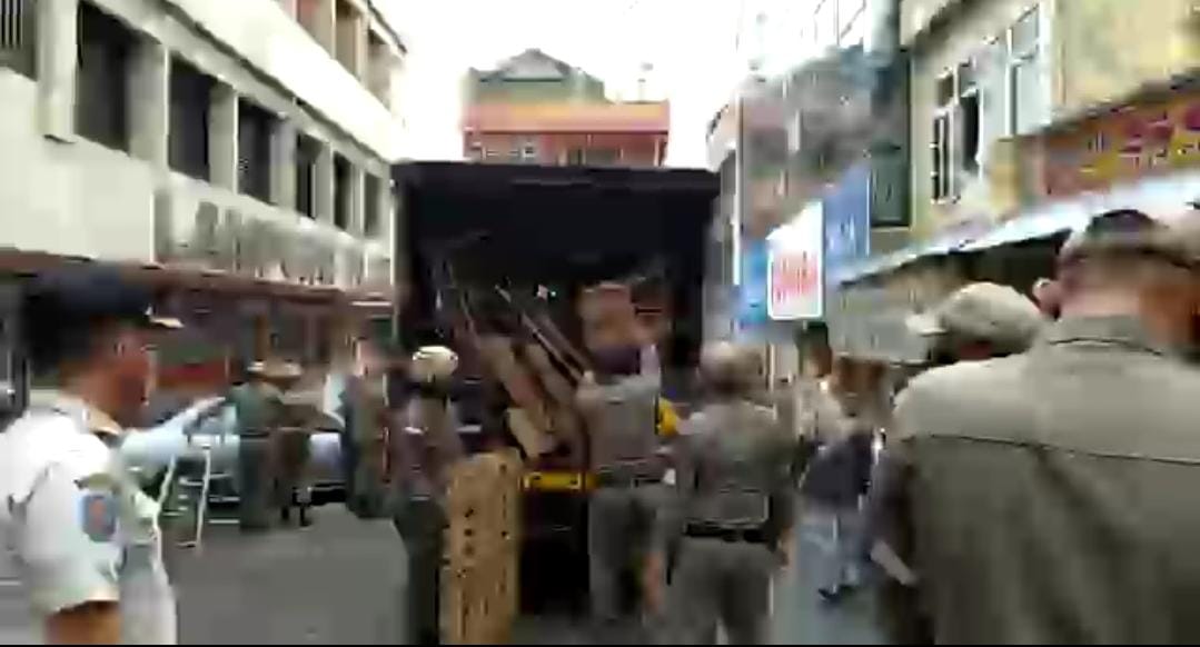 Banpol-PP Tertibkan PKL Area Jalan Jendral Suprapto