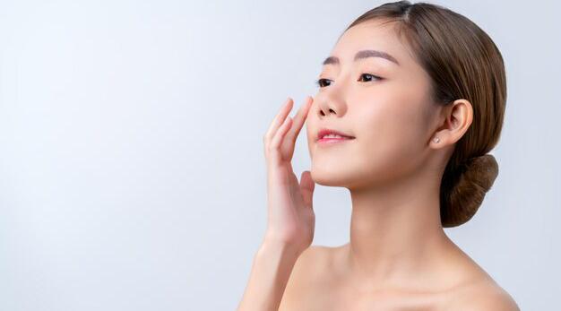 Beginilah Cara Cepat Bikin Wajah Glowing Bebas Noda Hitam Dengan Racikan Skincare Alami