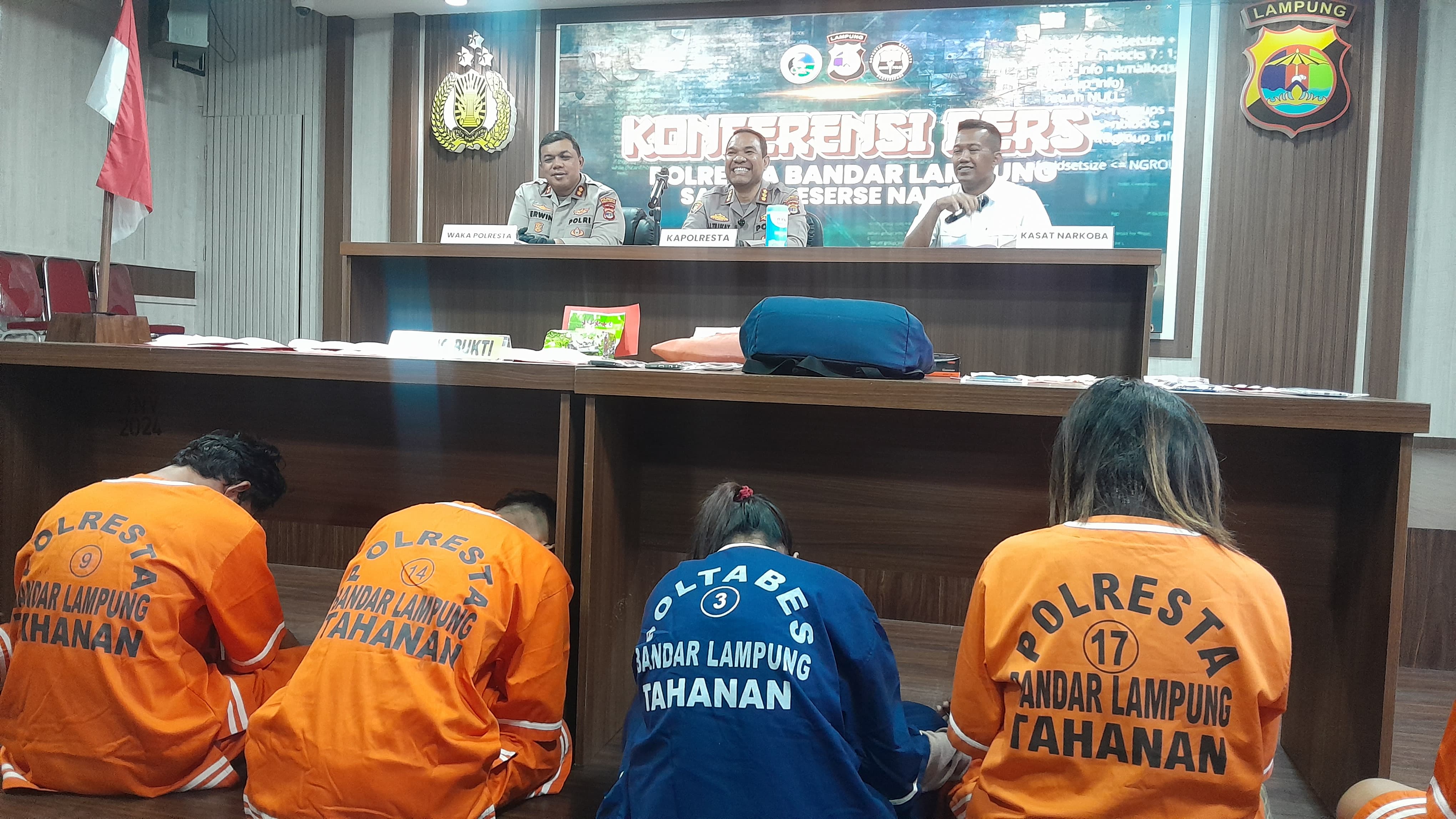 Polisi Tangkap Enam Tersangka Pengedar Narkoba dan Sita Barang Bukti Senilai Rp2,2 Miliar