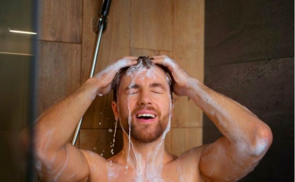 5 Hal yang Jadi Penyebab Seseorang Harus Mandi Wajib