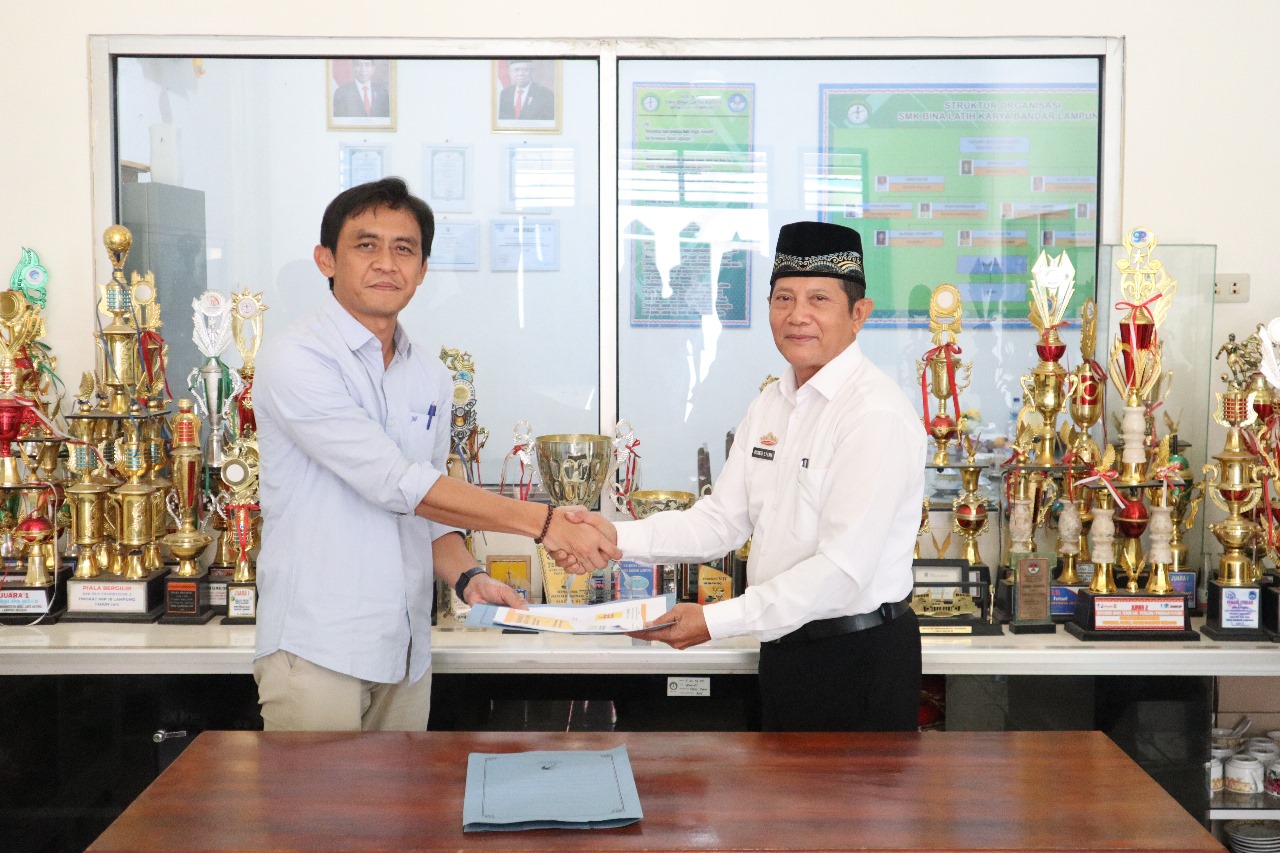 Support Dunia Pendidikan, PLN UID Lampung Teken MOU dengan SMK BLK